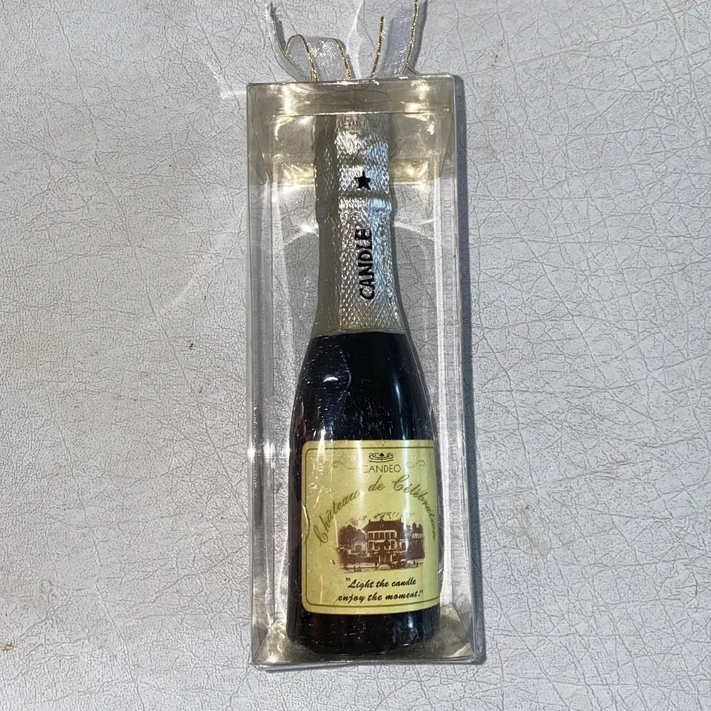 Champagne Novelty Candle, NEW